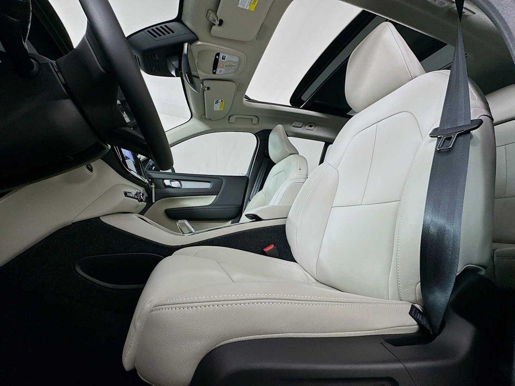 new 2026 Volvo XC40 car, priced at $50,260