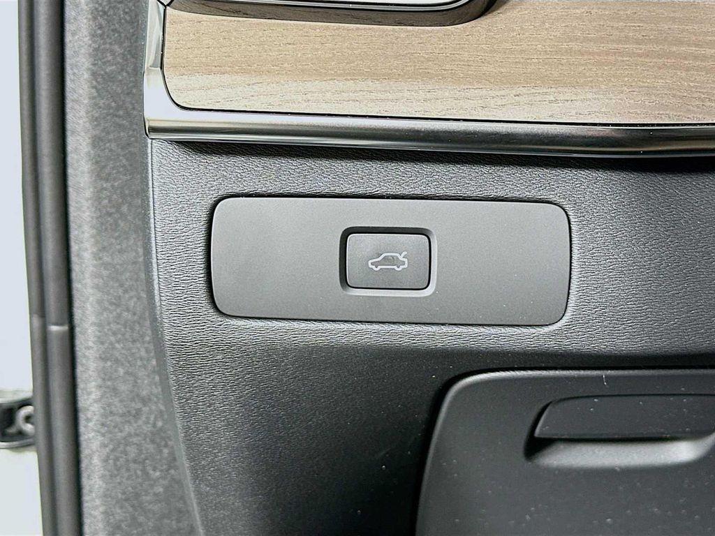 new 2026 Volvo XC90 car, priced at $63,245