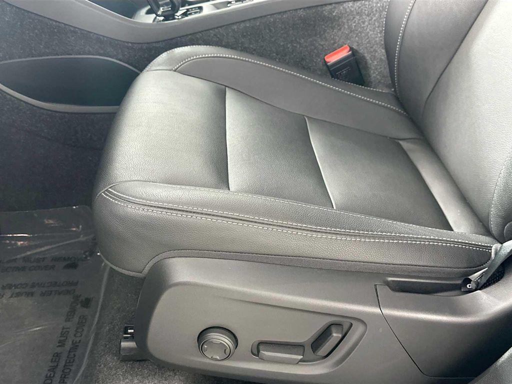 used 2025 Volvo XC40 car, priced at $37,500