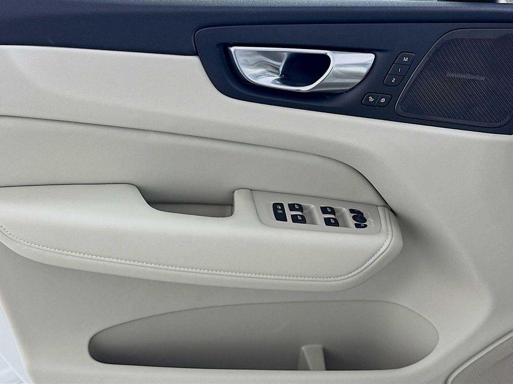 new 2026 Volvo XC60 car, priced at $63,965