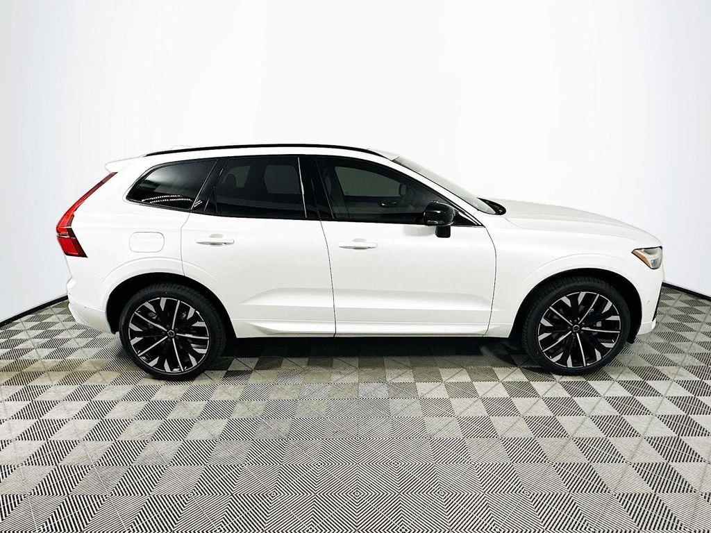 new 2026 Volvo XC60 car, priced at $63,965