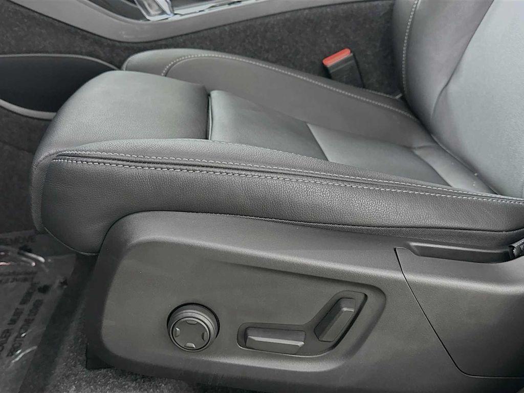 used 2025 Volvo XC40 car, priced at $41,200