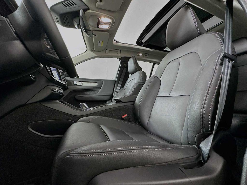 used 2025 Volvo XC40 car, priced at $41,200
