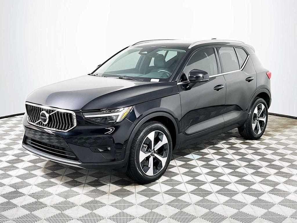 used 2025 Volvo XC40 car, priced at $41,200