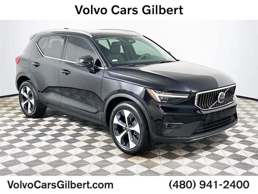 used 2025 Volvo XC40 car, priced at $41,200