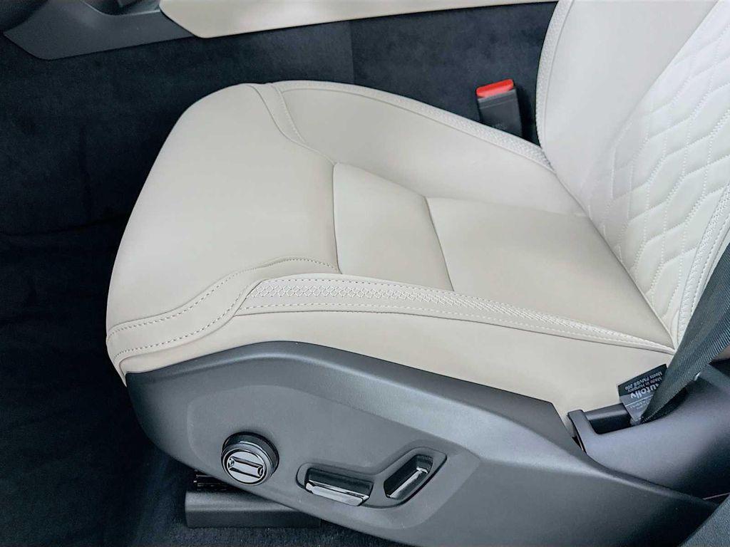 new 2026 Volvo XC90 Plug-In Hybrid car, priced at $82,294