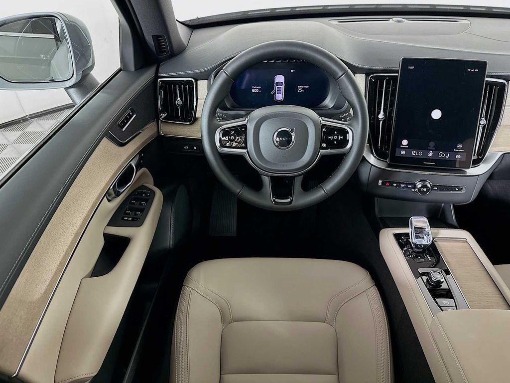 new 2026 Volvo XC90 Plug-In Hybrid car, priced at $82,294