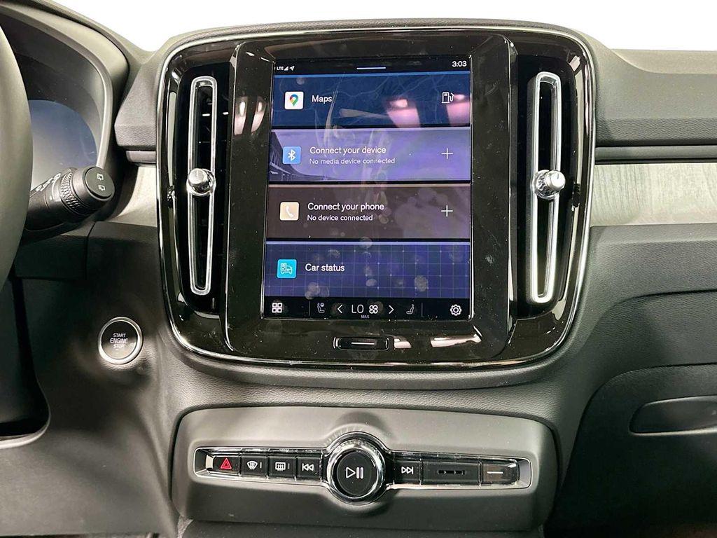 used 2025 Volvo XC40 car, priced at $41,200
