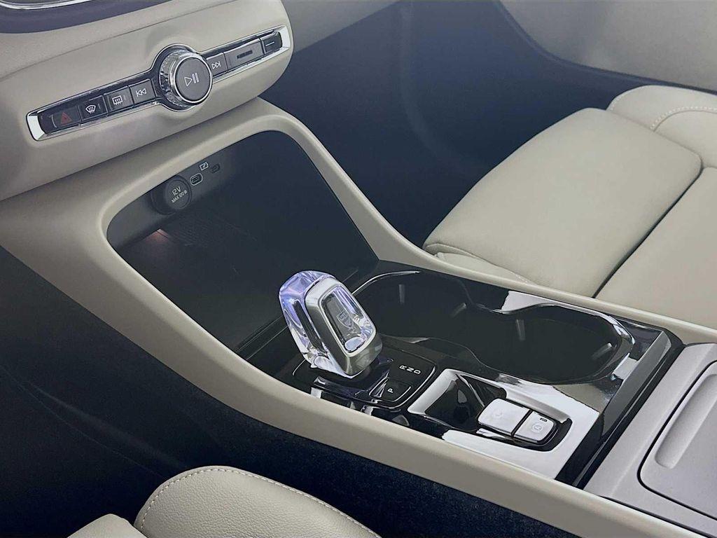 new 2026 Volvo XC40 car, priced at $54,085