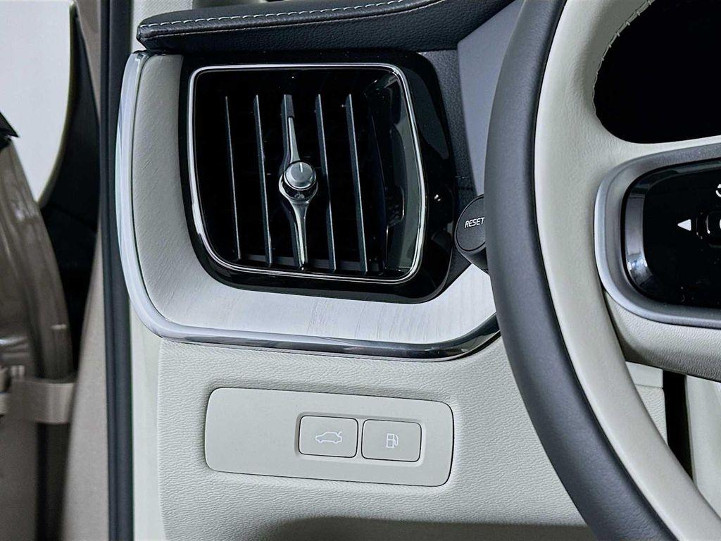 new 2026 Volvo XC60 Plug-In Hybrid car, priced at $75,675