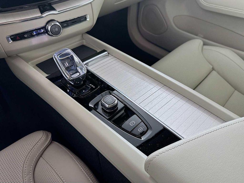 new 2026 Volvo XC60 Plug-In Hybrid car, priced at $75,675