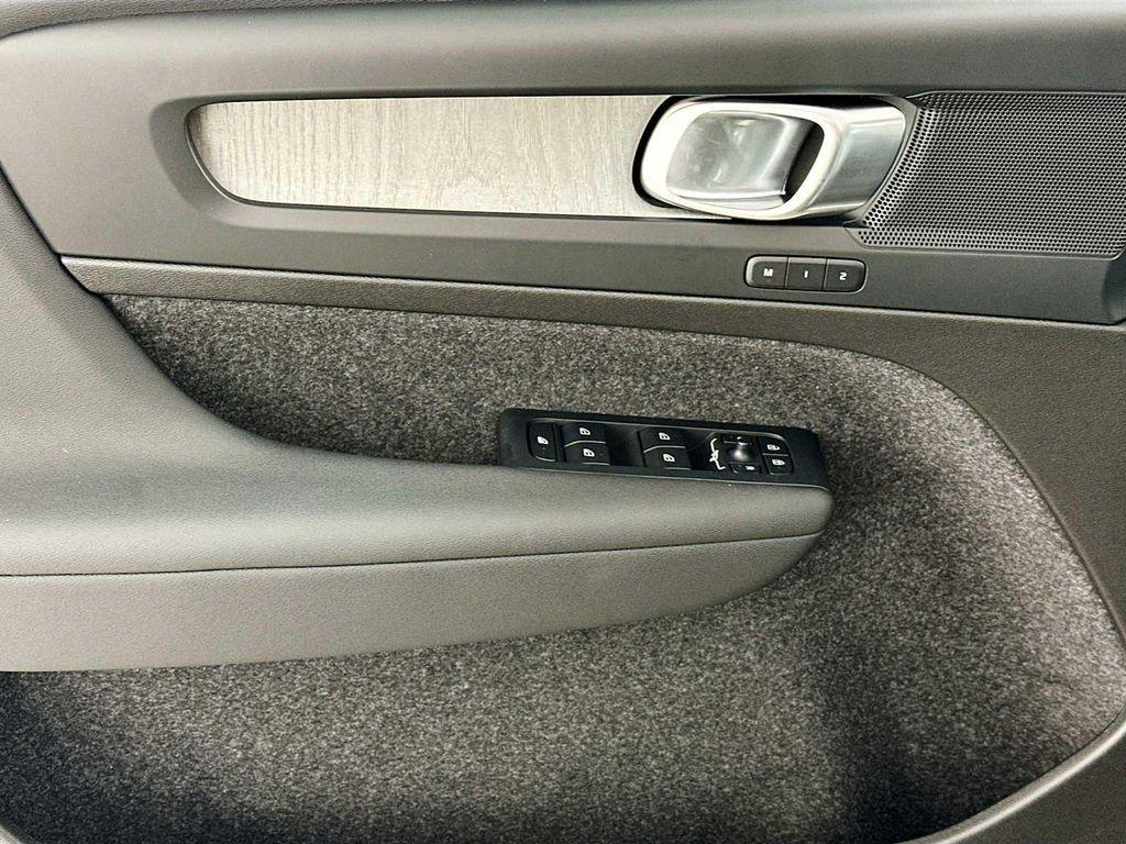 used 2025 Volvo XC40 car, priced at $39,600
