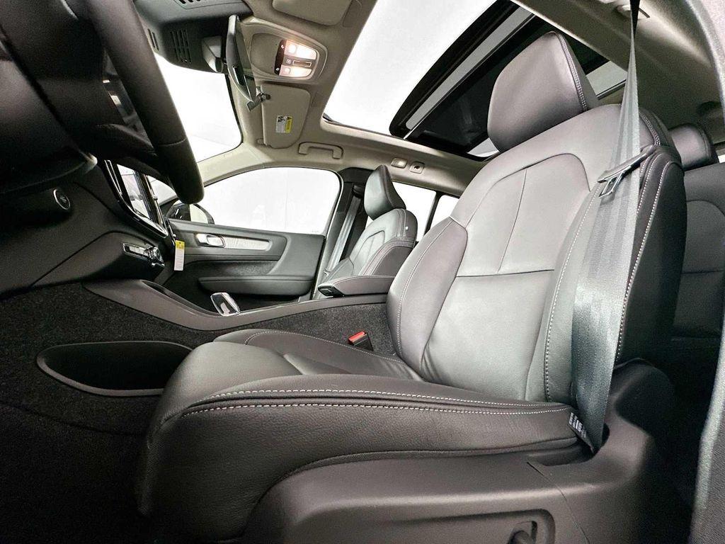 used 2025 Volvo XC40 car, priced at $39,600
