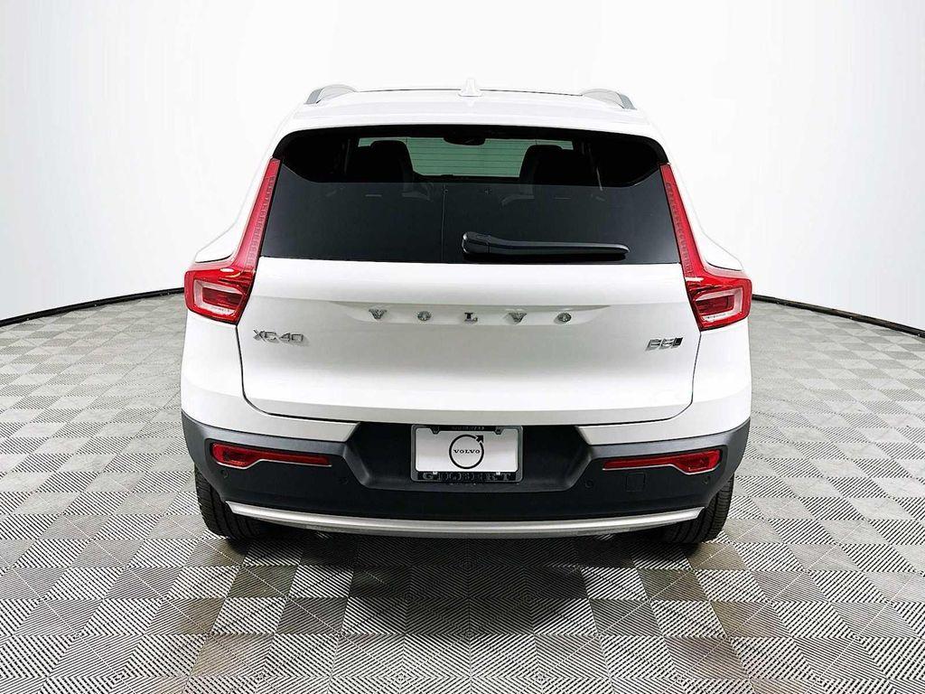 used 2025 Volvo XC40 car, priced at $45,400