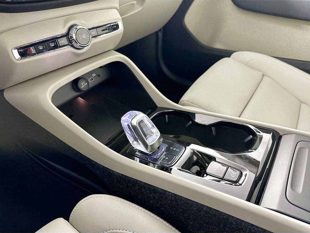 used 2025 Volvo XC40 car, priced at $45,400