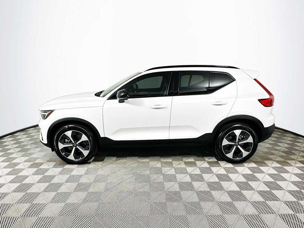 used 2025 Volvo XC40 car, priced at $40,500