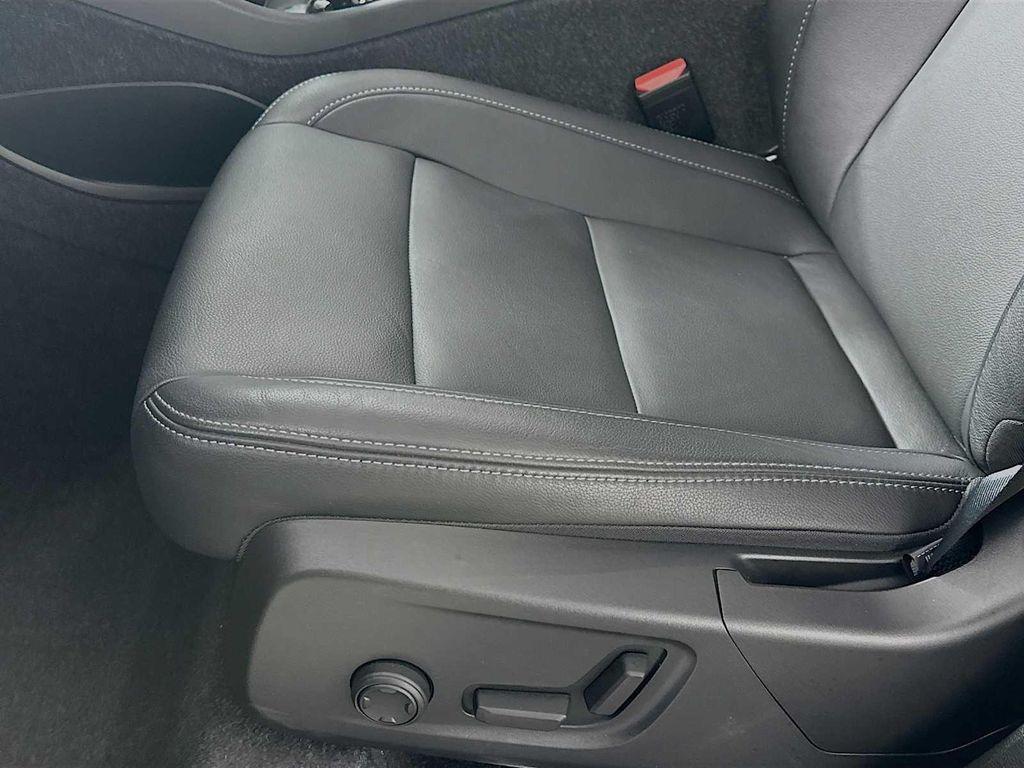 used 2025 Volvo XC40 car, priced at $40,700