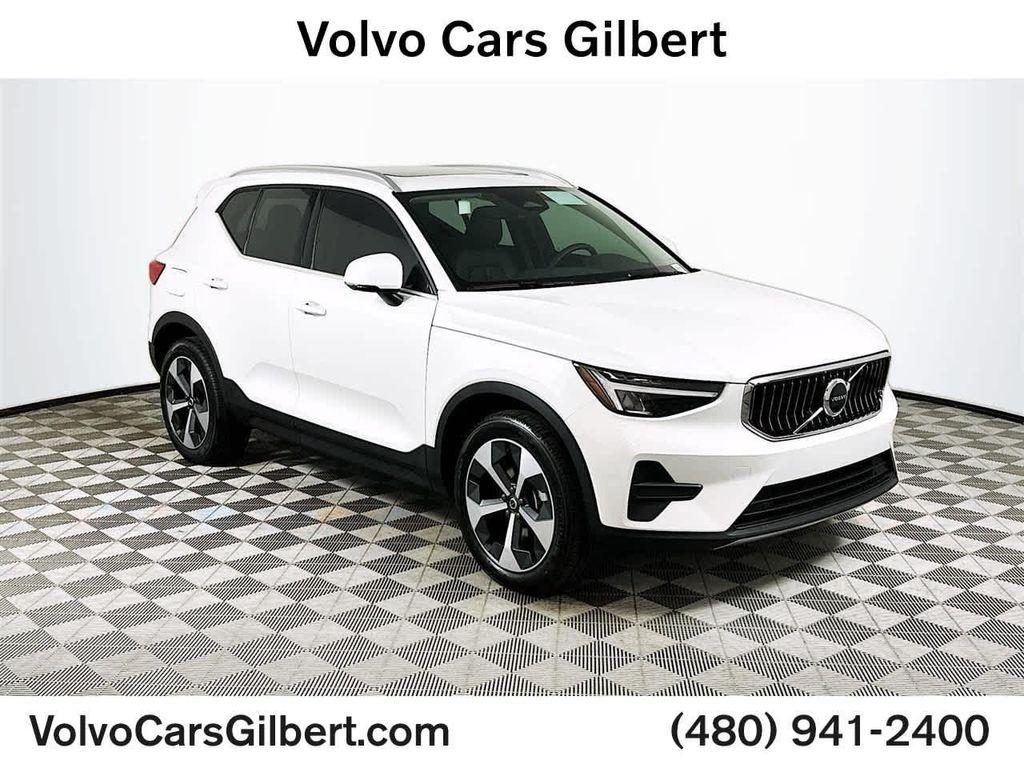 used 2025 Volvo XC40 car, priced at $38,700