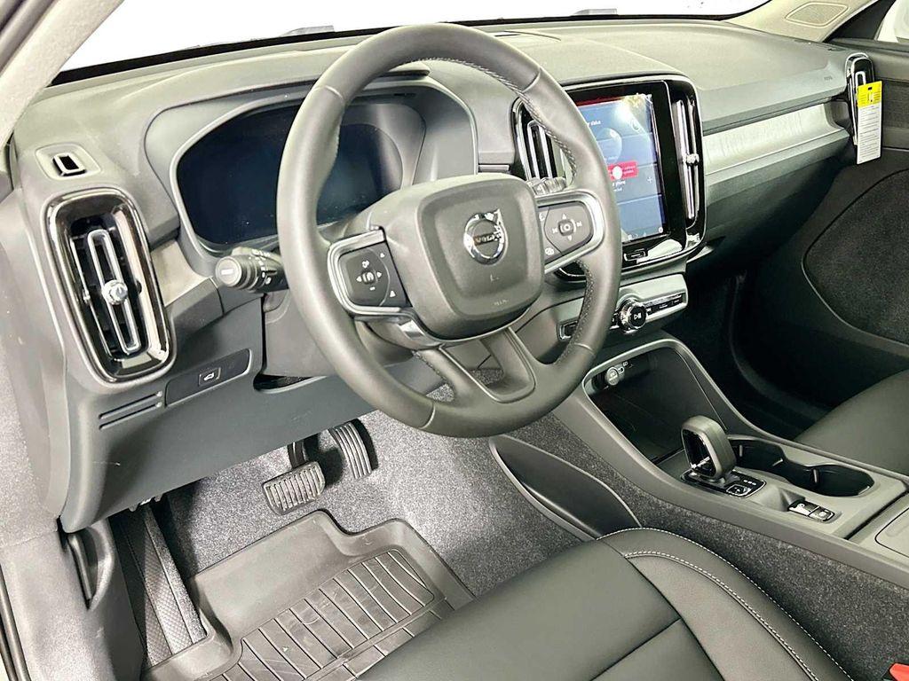 used 2025 Volvo XC40 car, priced at $38,700