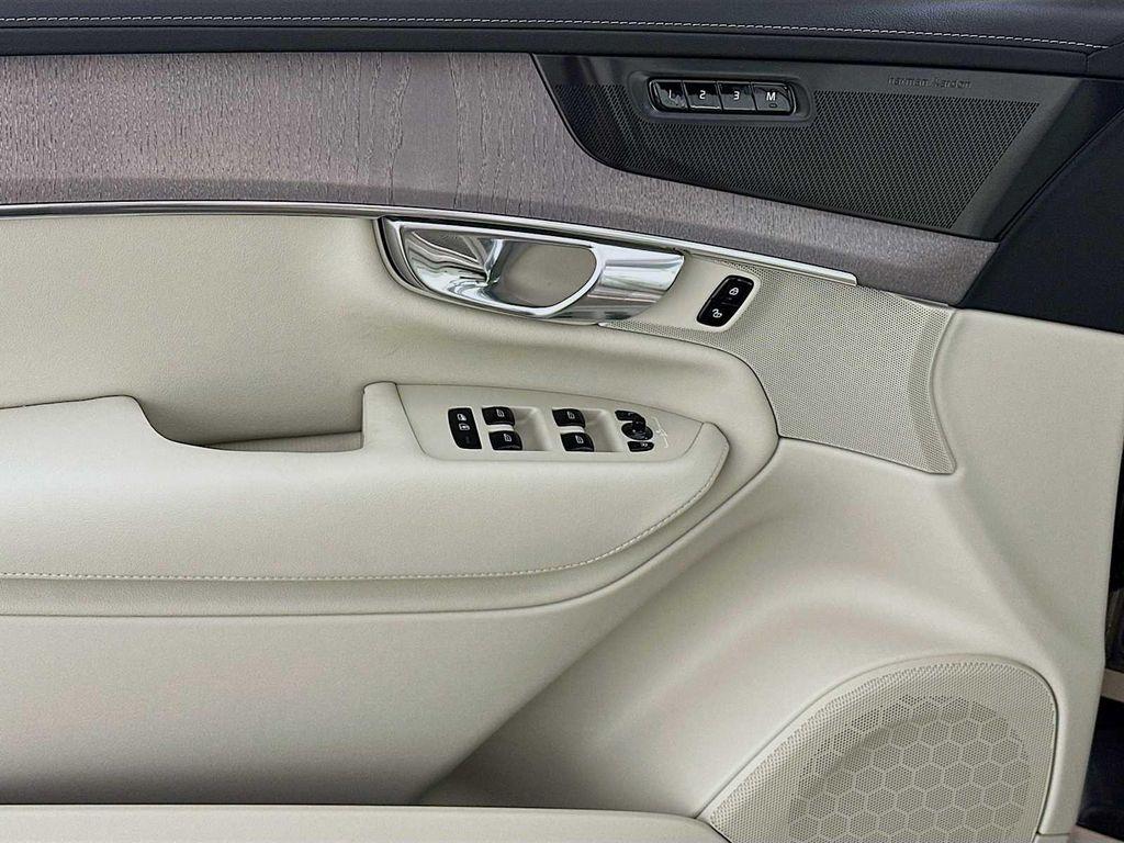 new 2026 Volvo XC90 Plug-In Hybrid car, priced at $89,520