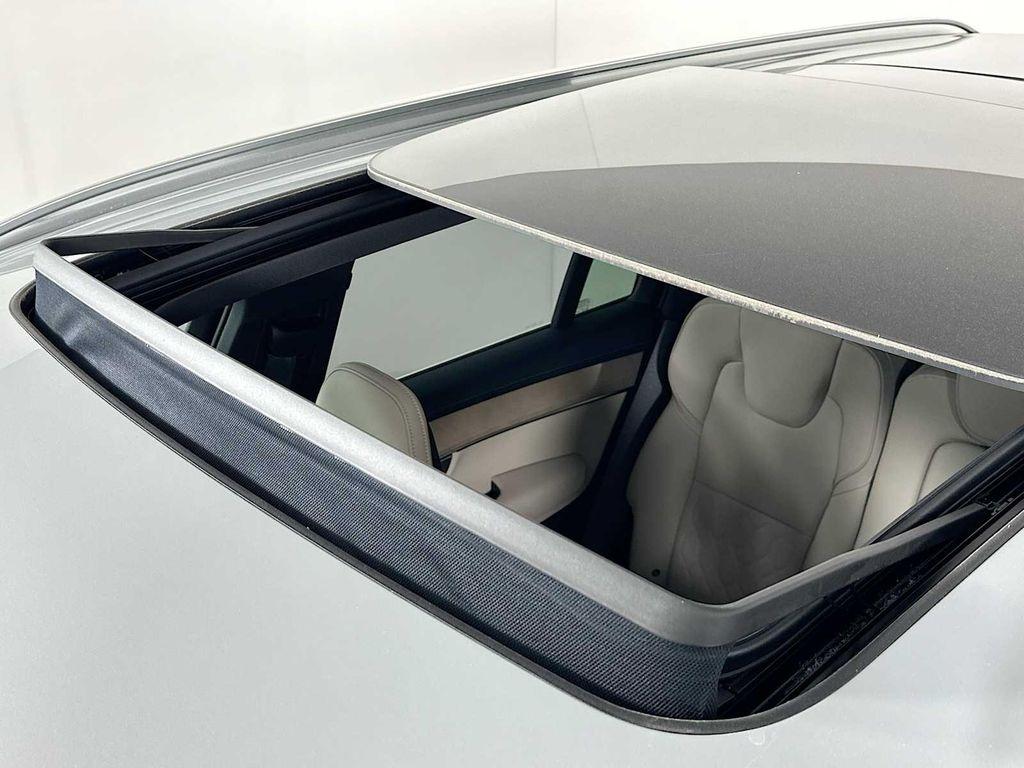 new 2026 Volvo XC90 Plug-In Hybrid car, priced at $81,995