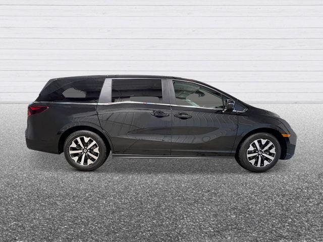new 2026 Honda Odyssey car, priced at $44,290