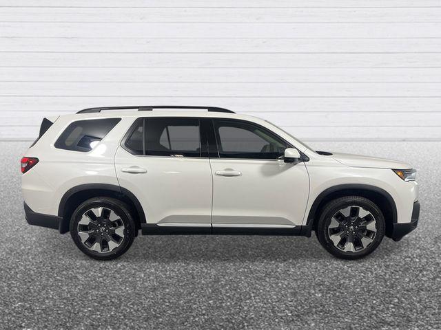 new 2026 Honda Pilot car, priced at $55,445