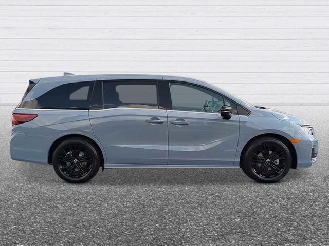 new 2026 Honda Odyssey car, priced at $42,007