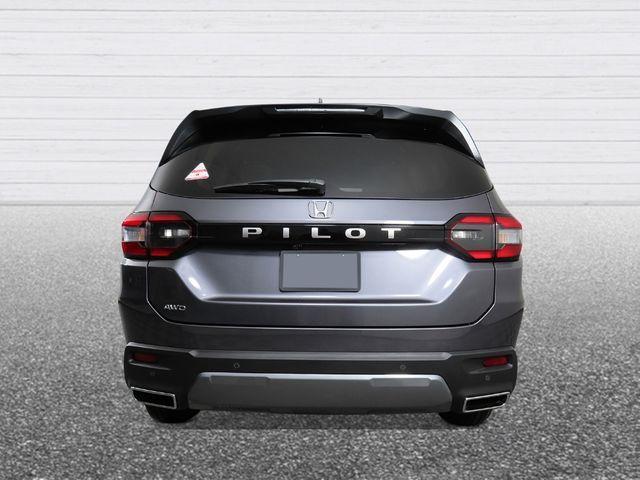 new 2026 Honda Pilot car, priced at $44,638