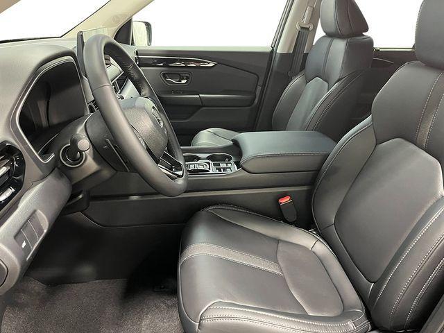 new 2026 Honda Pilot car, priced at $44,638