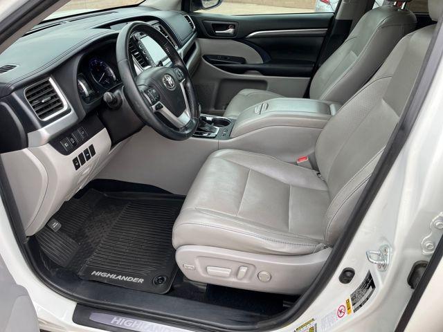 used 2018 Toyota Highlander car, priced at $16,555
