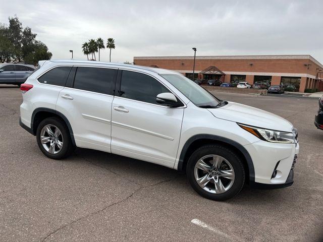 used 2018 Toyota Highlander car, priced at $16,555