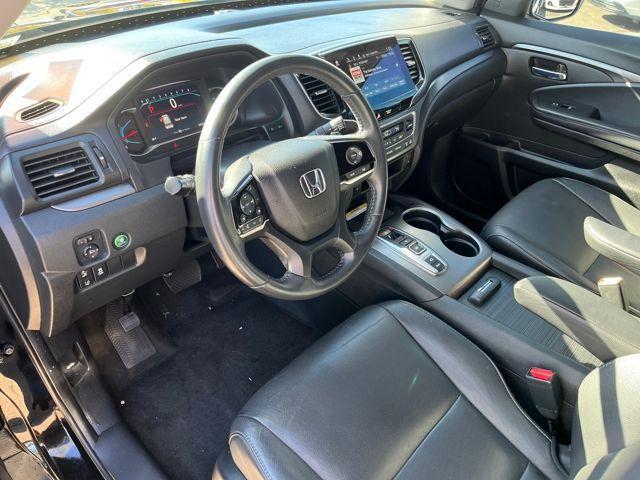 used 2022 Honda Pilot car, priced at $31,999