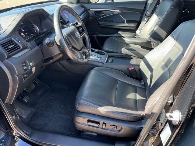 used 2022 Honda Pilot car, priced at $31,999