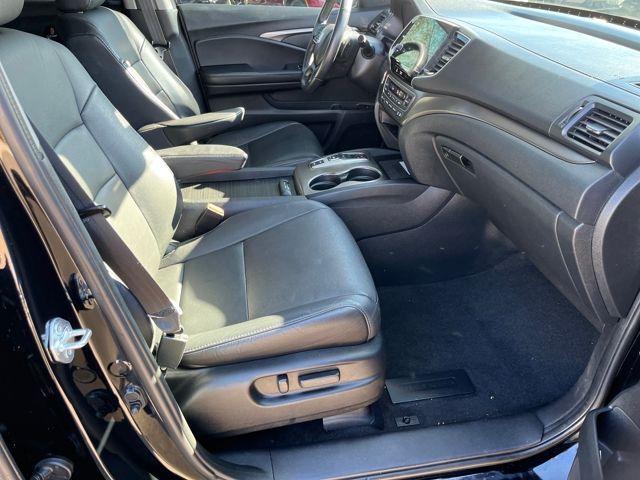 used 2022 Honda Pilot car, priced at $31,999