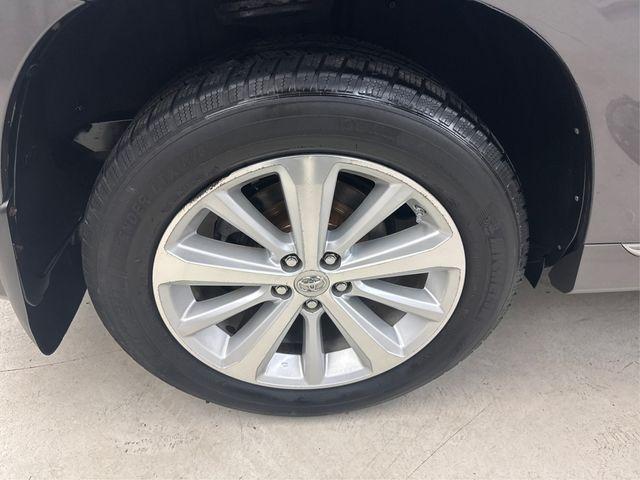 used 2011 Toyota Highlander Hybrid car, priced at $11,990