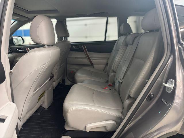 used 2011 Toyota Highlander Hybrid car, priced at $11,990