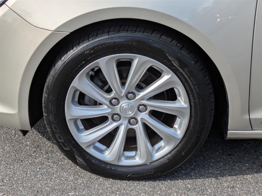 used 2016 Buick LaCrosse car