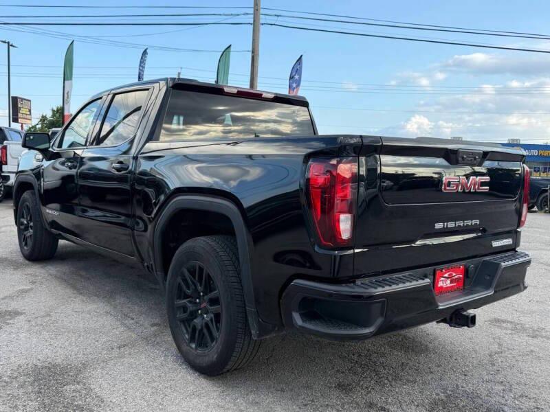 used 2025 GMC Sierra 1500 car, priced at $29,995