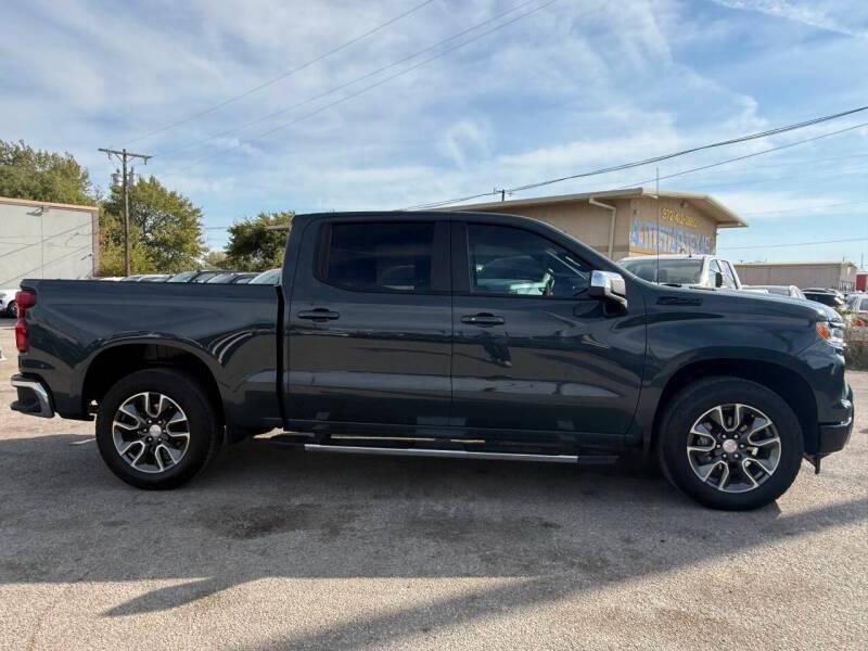used 2025 Chevrolet Silverado 1500 car, priced at $34,995
