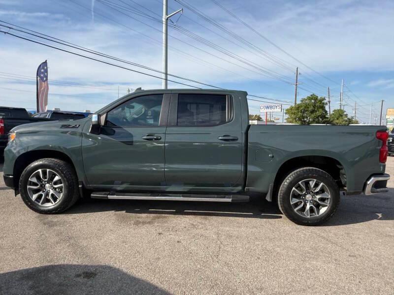 used 2025 Chevrolet Silverado 1500 car, priced at $34,995