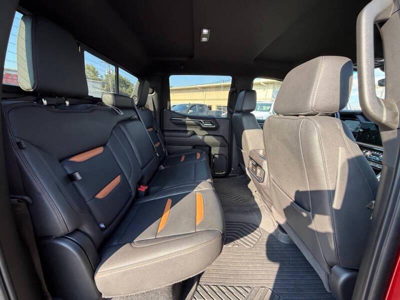 used 2024 GMC Sierra 1500 car, priced at $36,995
