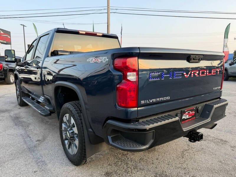 used 2022 Chevrolet Silverado 2500 car, priced at $29,995