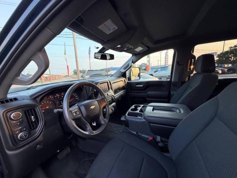 used 2022 Chevrolet Silverado 2500 car, priced at $29,995