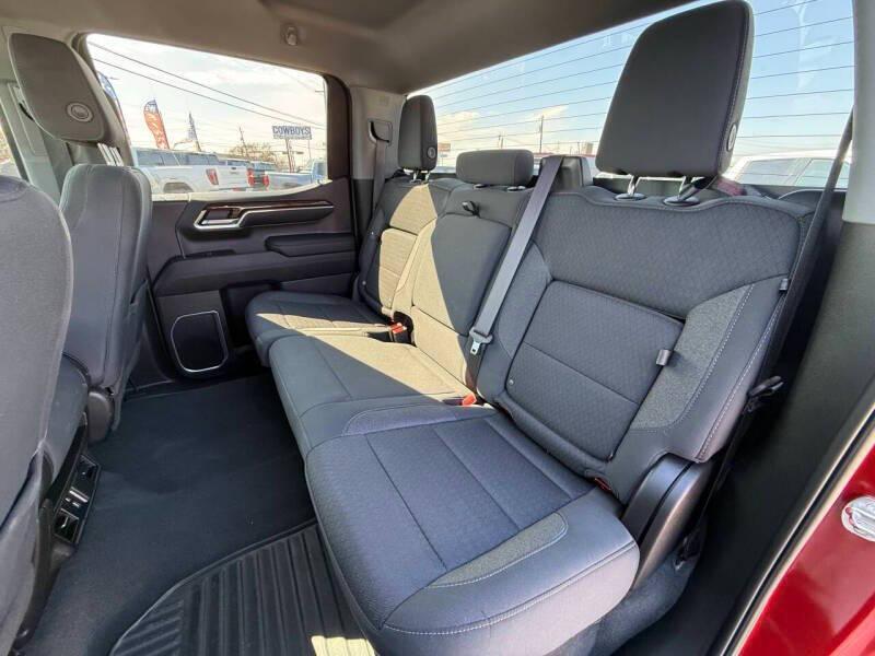 used 2023 GMC Sierra 1500 car, priced at $34,995