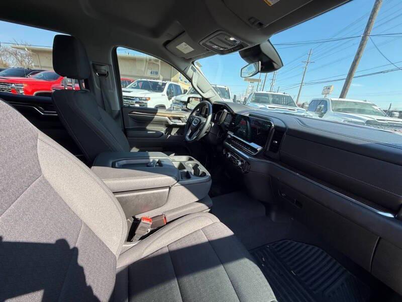 used 2023 GMC Sierra 1500 car, priced at $34,995