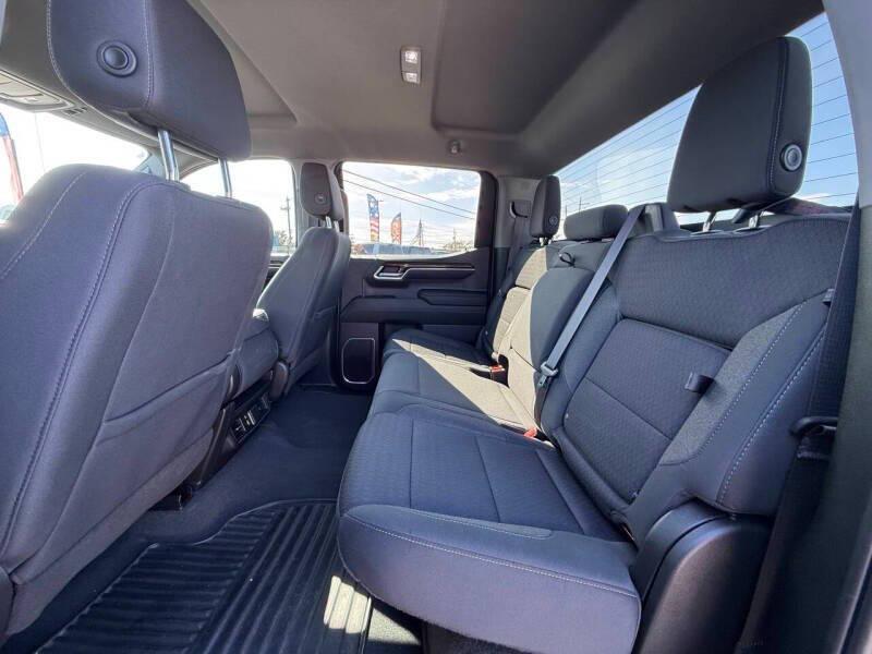 used 2023 GMC Sierra 1500 car, priced at $34,995