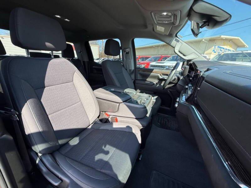 used 2023 GMC Sierra 1500 car, priced at $34,995