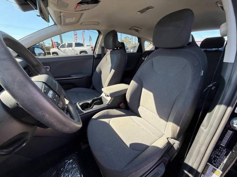 used 2025 Kia K4 car, priced at $19,995