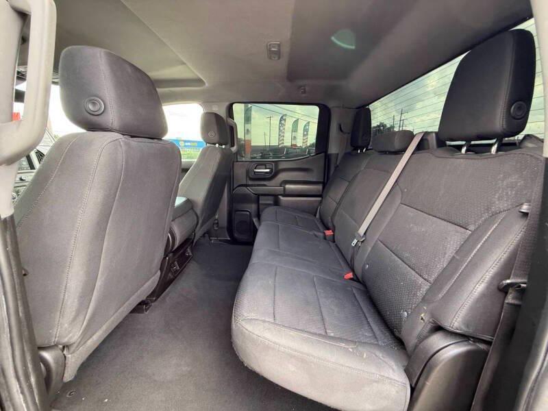 used 2023 GMC Sierra 1500 car, priced at $25,995
